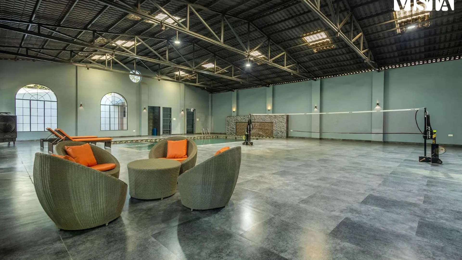 Arcadian Manor With Indoor Pool Indoor-Outdoor Games At Varanasi By Stayvista 0*,