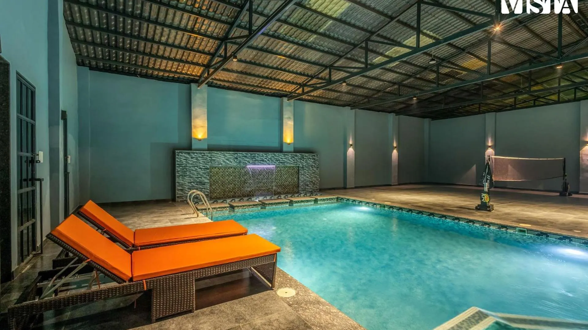 Arcadian Manor With Indoor Pool Indoor-Outdoor Games At Varanasi By Stayvista 0*,