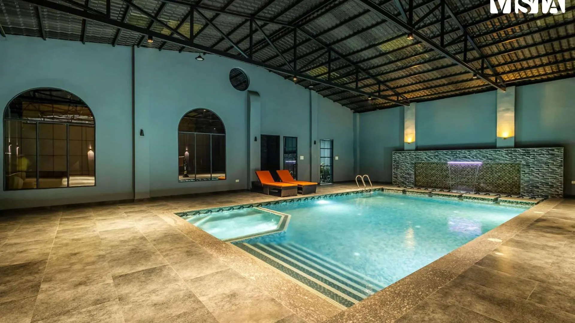 Villa Arcadian Manor With Indoor Pool Indoor-Outdoor Games At Varanasi By Stayvista India